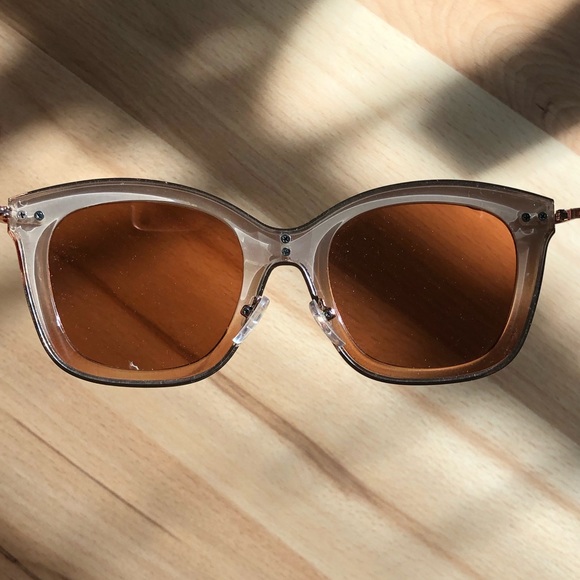 Sunglasses - Picture 4 of 4